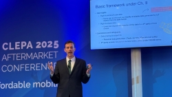 Mitarbeter der EU-Kommission erklären die neuen gesetzlichen Rahmenbedingungen.